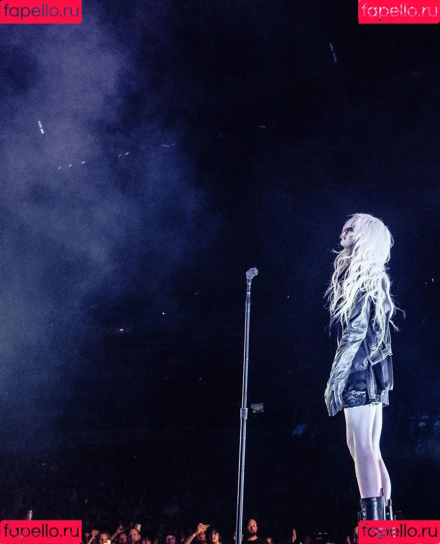 Taylor Momsen Onlyfans Photo Gallery 