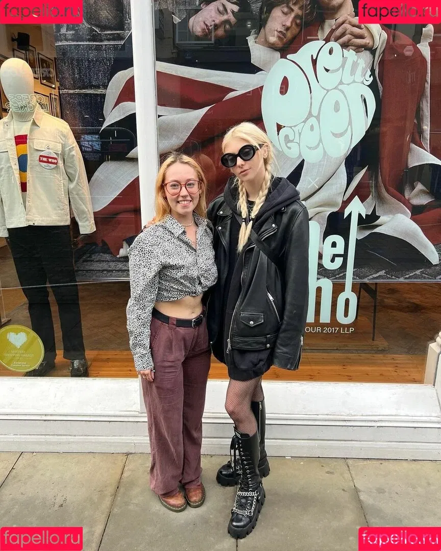 Taylor Momsen Onlyfans Photo Gallery 