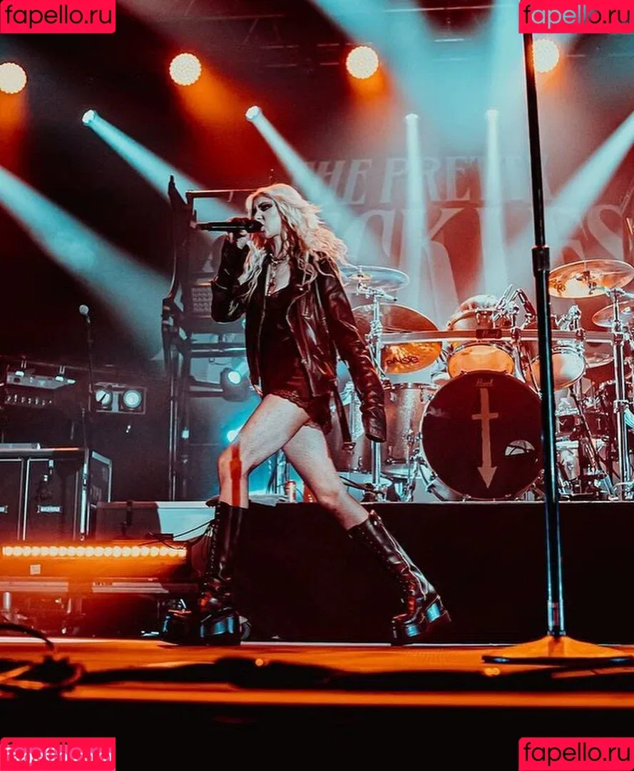 Taylor Momsen Onlyfans Photo Gallery 