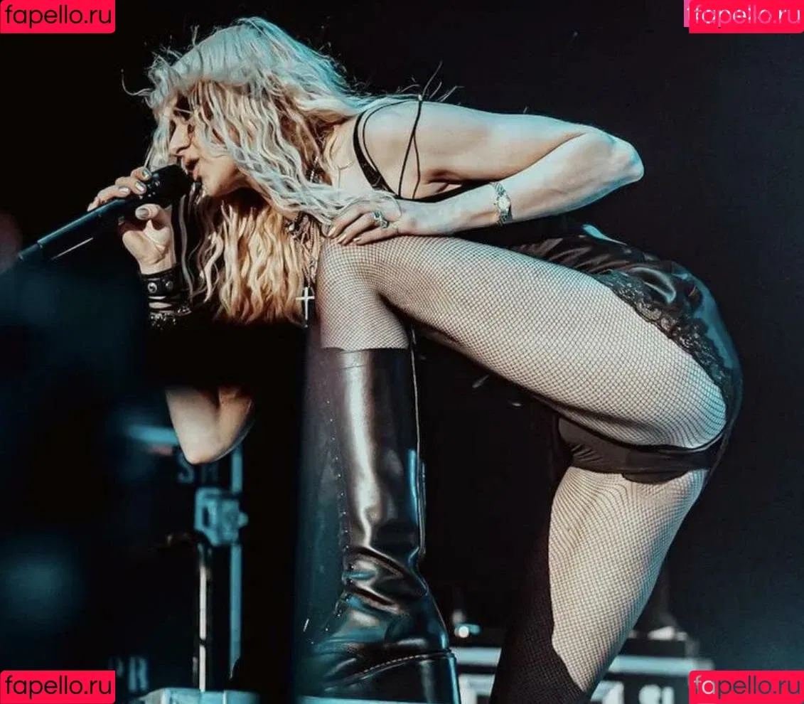 Taylor Momsen Onlyfans Photo Gallery 
