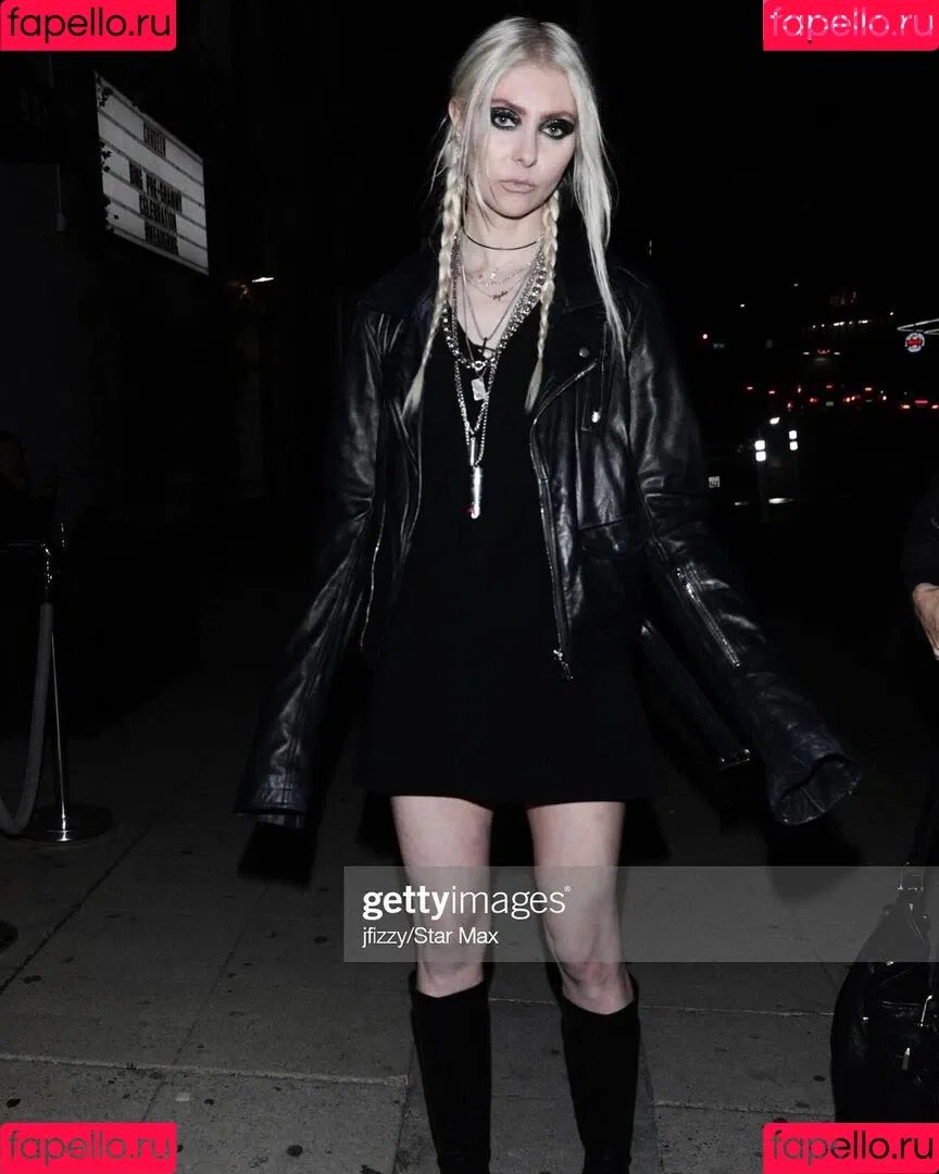 Taylor Momsen Onlyfans Photo Gallery 