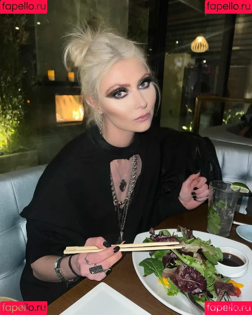 Taylor Momsen Onlyfans Photo Gallery 