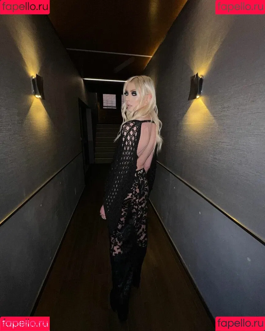 Taylor Momsen Onlyfans Photo Gallery 