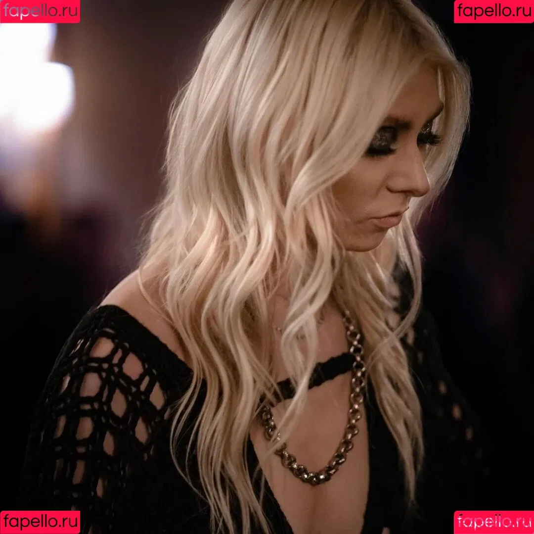 Taylor Momsen Onlyfans Photo Gallery 