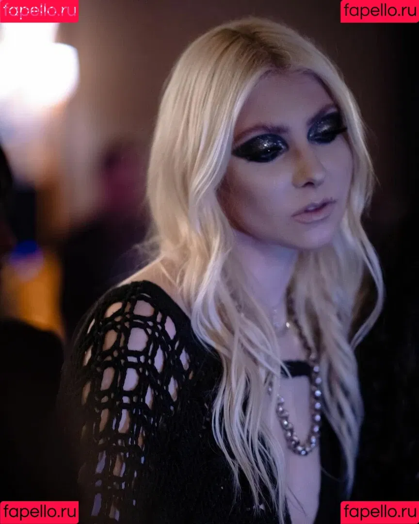 Taylor Momsen Onlyfans Photo Gallery 