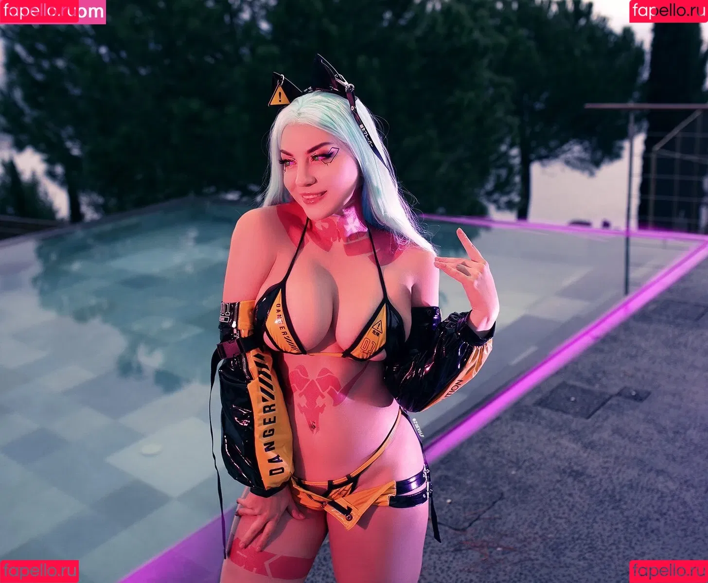 Zoe Volf Cosplay Onlyfans Photo Gallery 