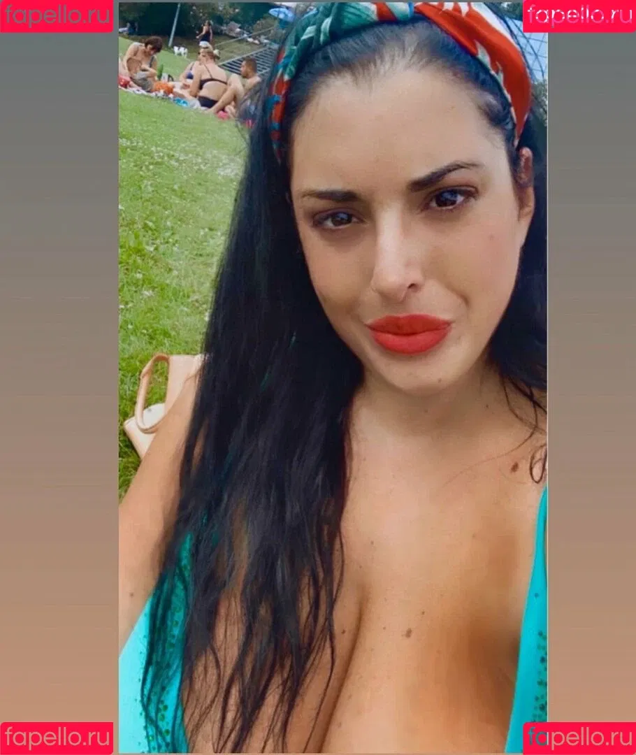 Valeria Vela Onlyfans Photo Gallery 