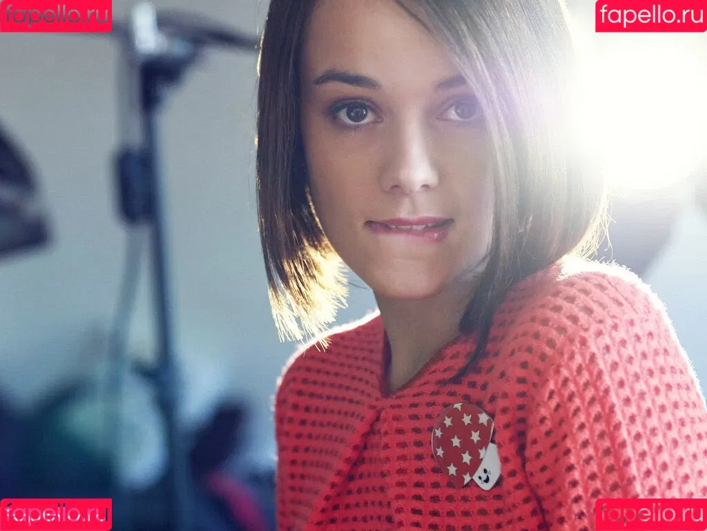 Alizee Onlyfans Photo Gallery 