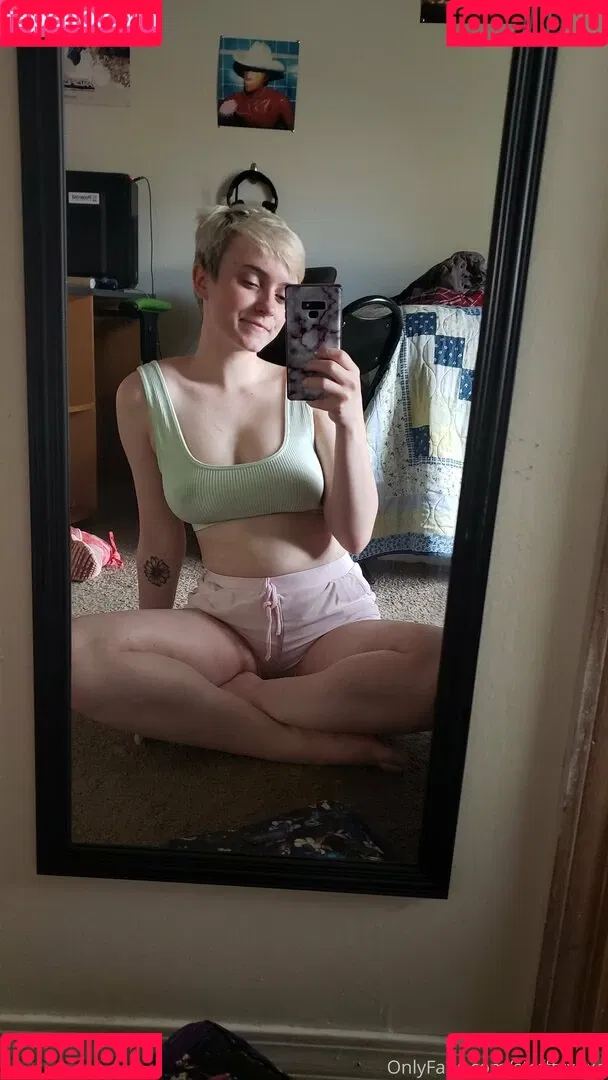 lucylawrence Onlyfans Photo Gallery 