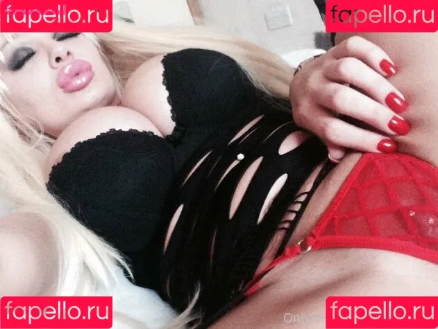 welovepiesvip Onlyfans Photo Gallery 