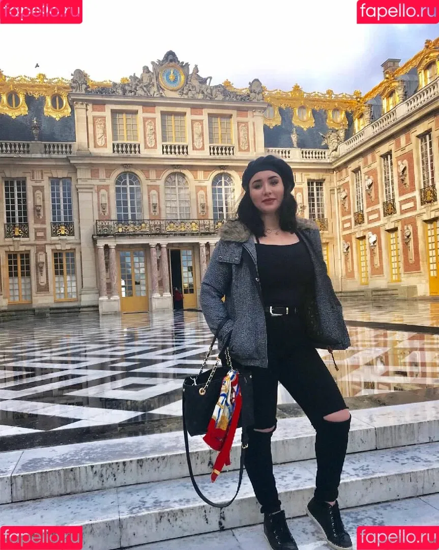 Tana Habibi Onlyfans Photo Gallery 