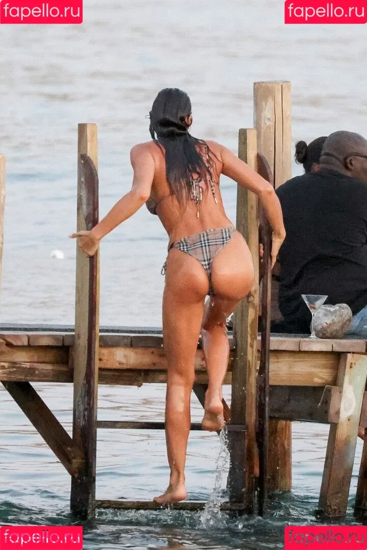Irina Shayk Onlyfans Photo Gallery 
