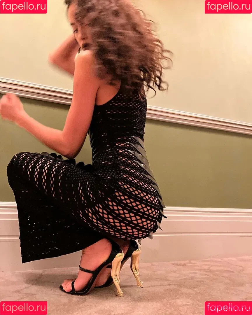 Irina Shayk Onlyfans Photo Gallery 