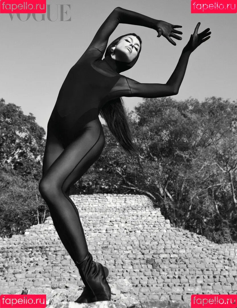 Irina Shayk Onlyfans Photo Gallery 