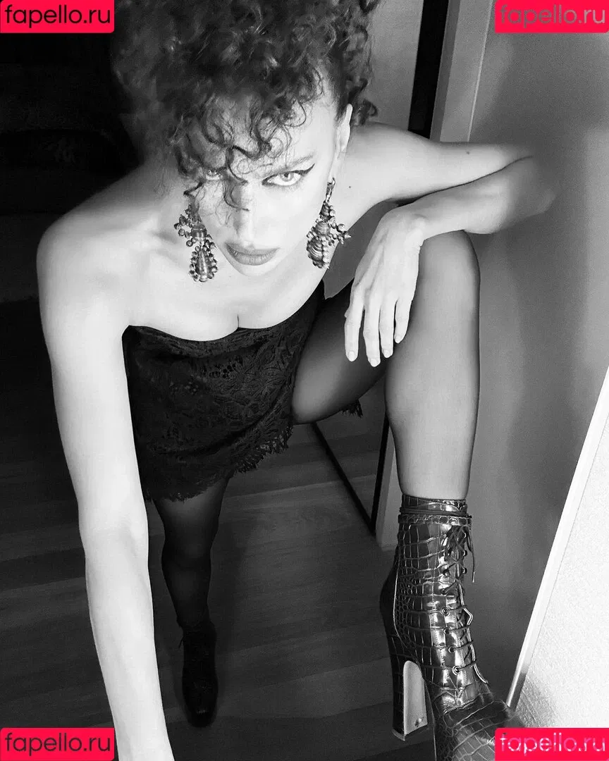 Irina Shayk Onlyfans Photo Gallery 