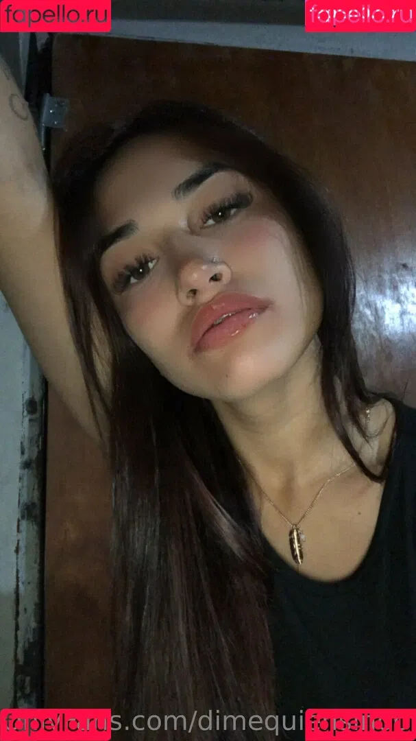 dimequiensinoona Onlyfans Photo Gallery 