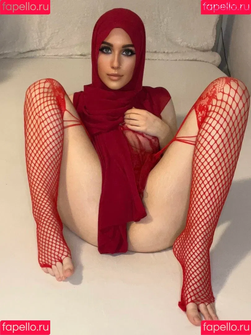 Fareeha Bakir Onlyfans Photo Gallery 