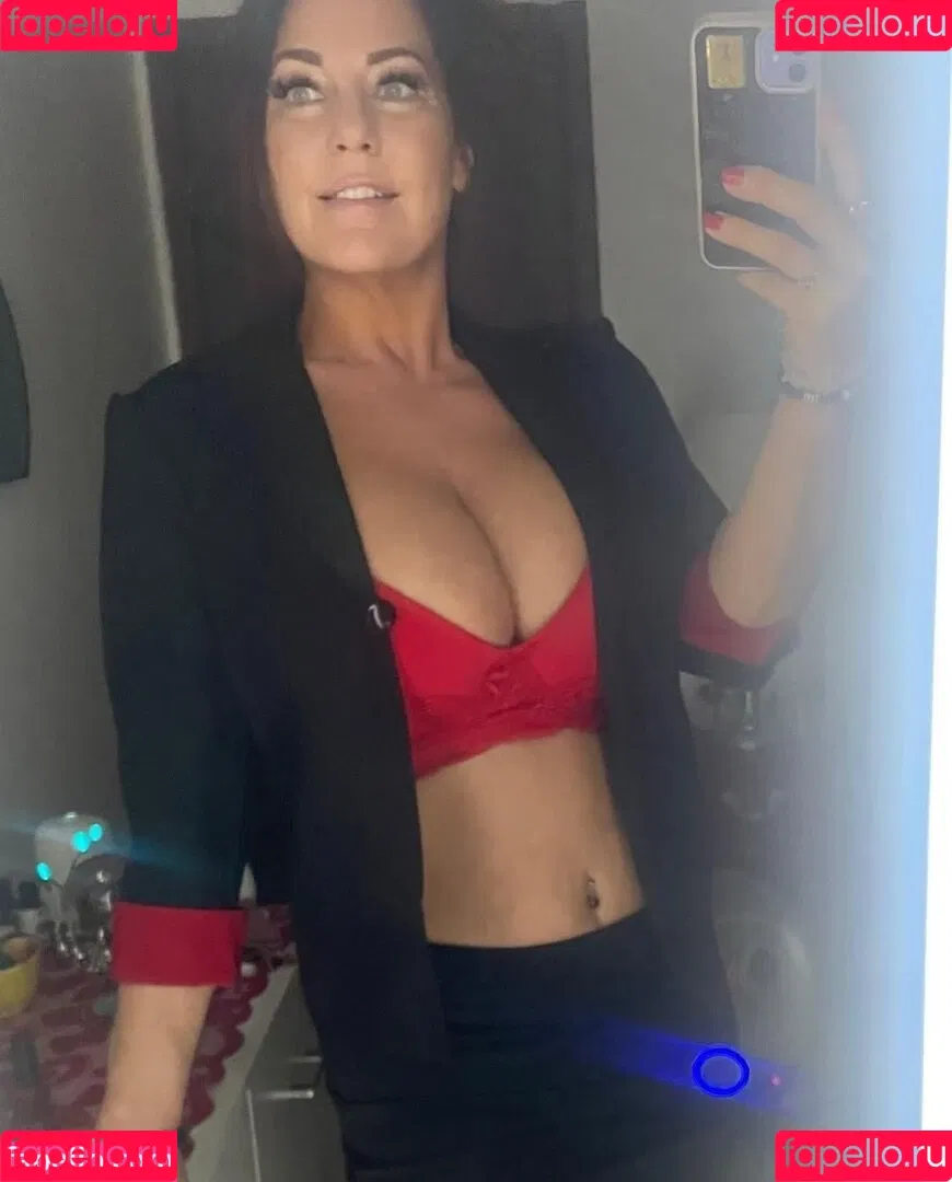 KellyK Onlyfans Photo Gallery 