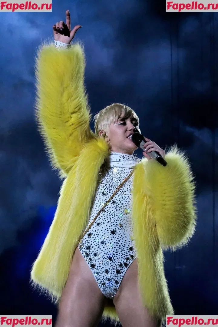 Miley Cyrus Onlyfans Photo Gallery 