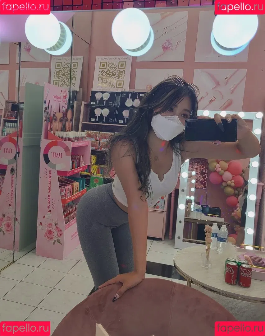 Yuggie_TV Onlyfans Photo Gallery 