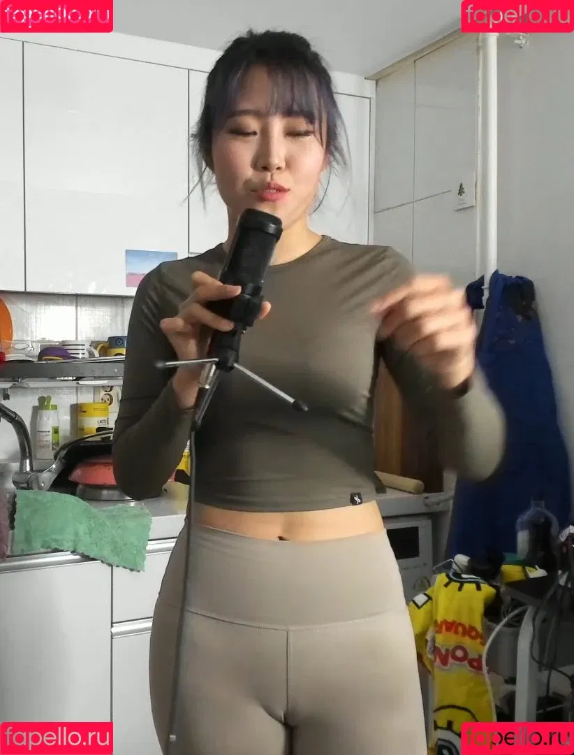 Yuggie_TV Onlyfans Photo Gallery 