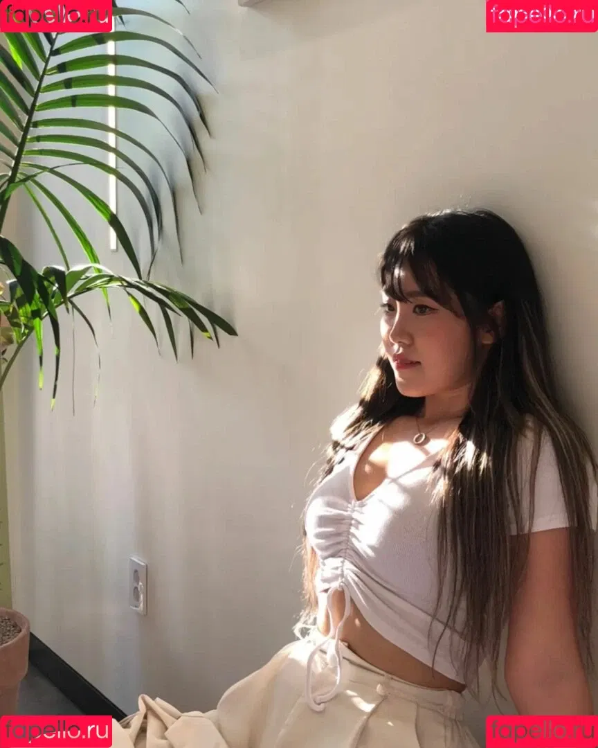 Yuggie_TV Onlyfans Photo Gallery 