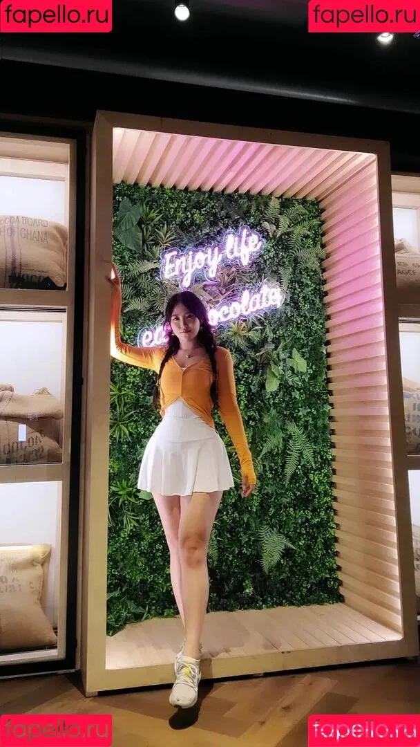 Yuggie_TV Onlyfans Photo Gallery 