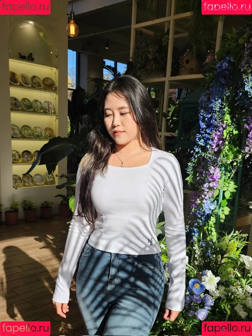 Yuggie_TV Onlyfans Photo Gallery 