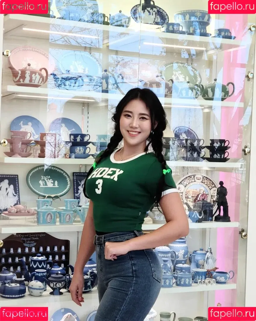 Yuggie_TV Onlyfans Photo Gallery 