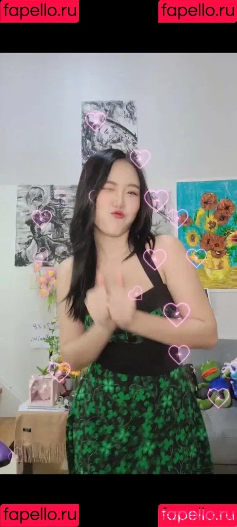 Yuggie_TV Onlyfans Photo Gallery 