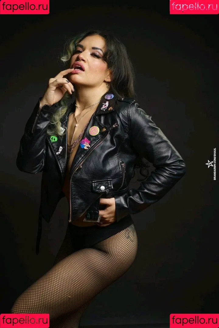 Shaul Guerrero Onlyfans Photo Gallery 