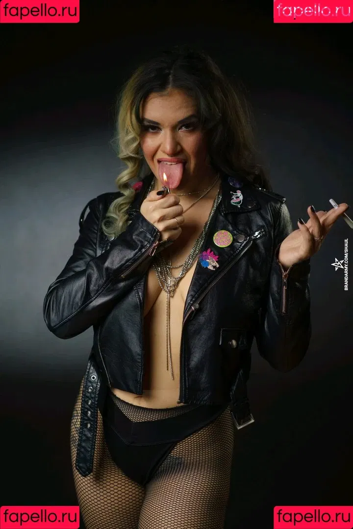 Shaul Guerrero Onlyfans Photo Gallery 