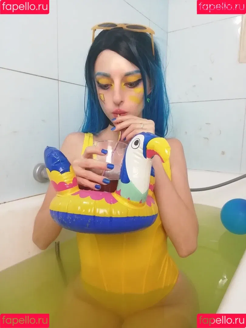 Flowerlynne Onlyfans Photo Gallery 
