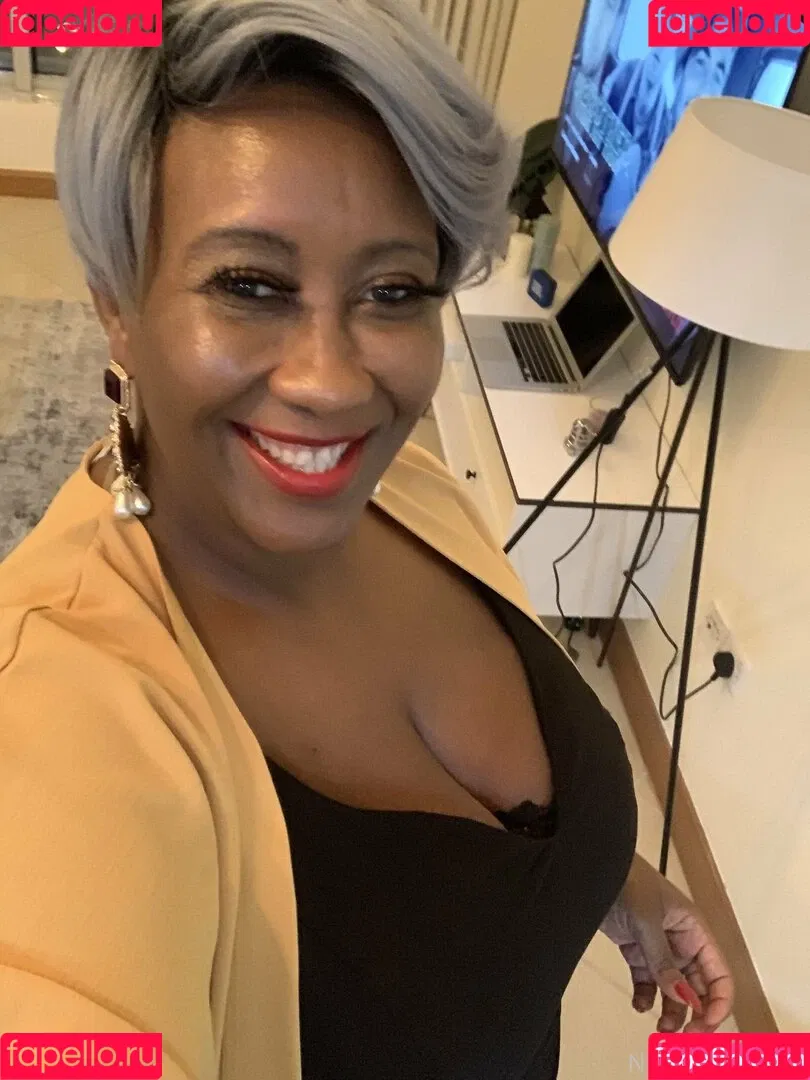 madam___caramel Onlyfans Photo Gallery 