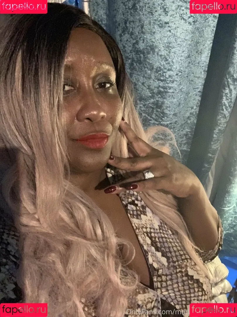 madam___caramel Onlyfans Photo Gallery 