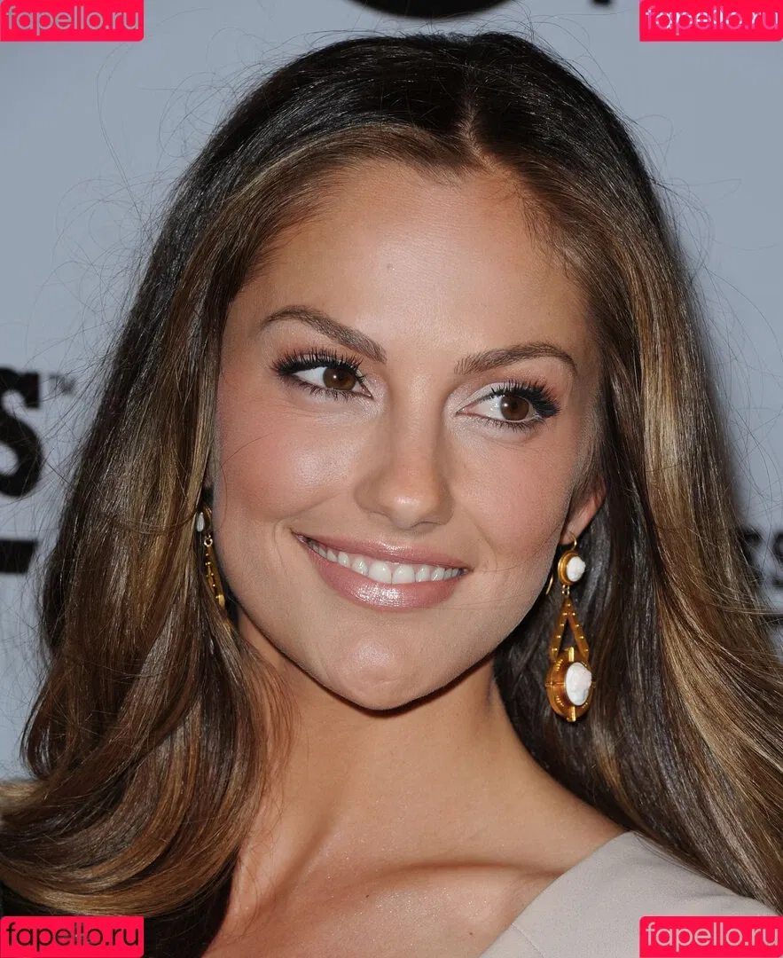 Minka Kelly Onlyfans Photo Gallery 