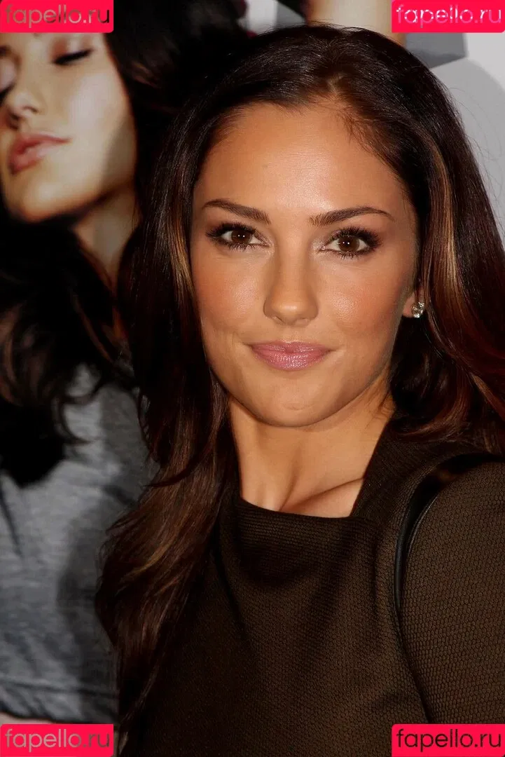 Minka Kelly Onlyfans Photo Gallery 