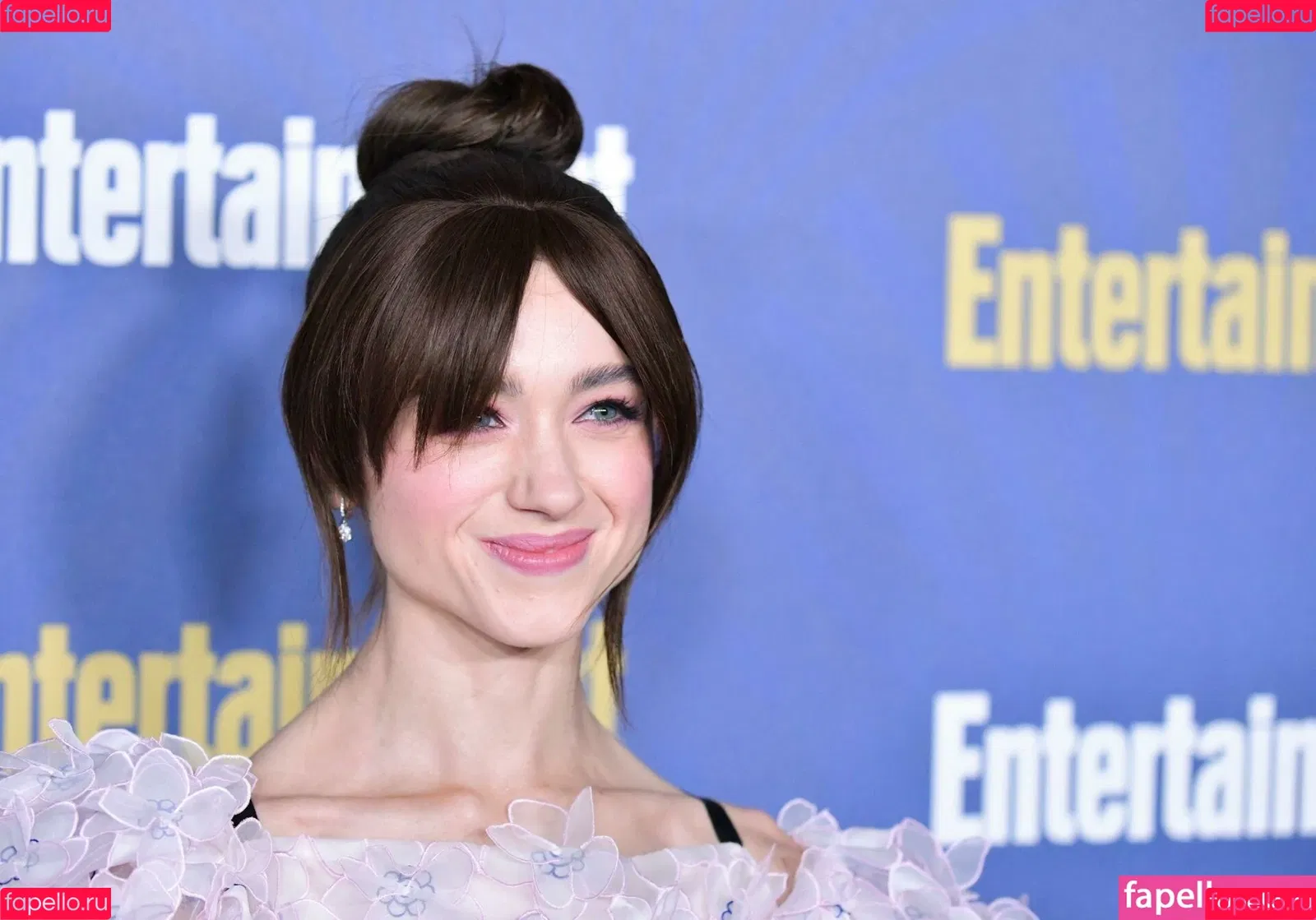 Natalia Dyer Onlyfans Photo Gallery 