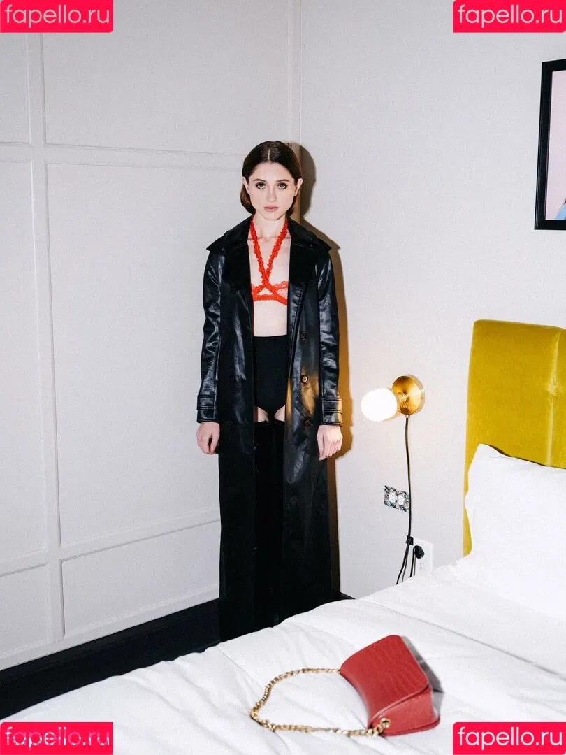 Natalia Dyer Onlyfans Photo Gallery 
