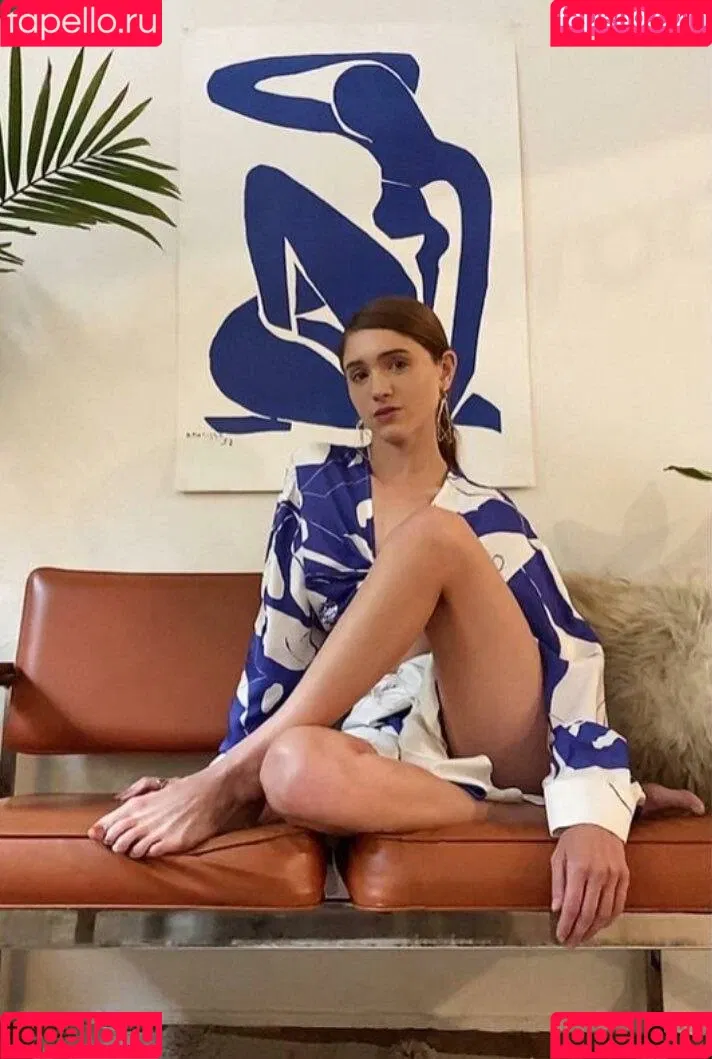 Natalia Dyer Onlyfans Photo Gallery 
