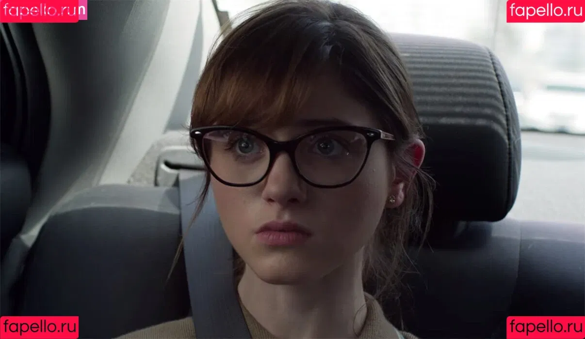 Natalia Dyer Onlyfans Photo Gallery 