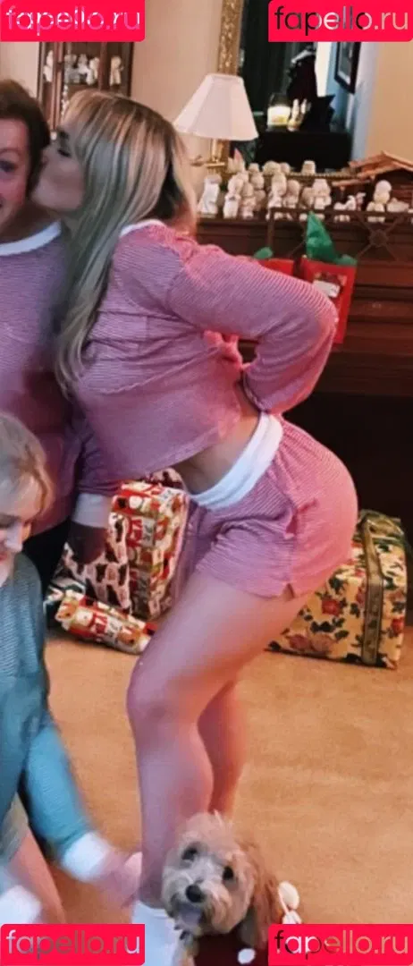 Natalie Alyn Lind Onlyfans Photo Gallery 