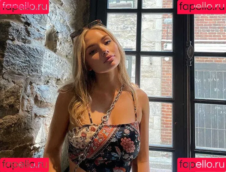Natalie Alyn Lind Onlyfans Photo Gallery 