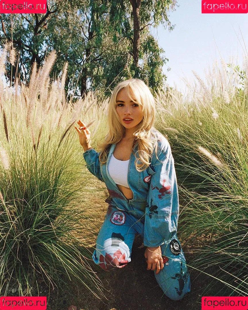 Natalie Alyn Lind Onlyfans Photo Gallery 