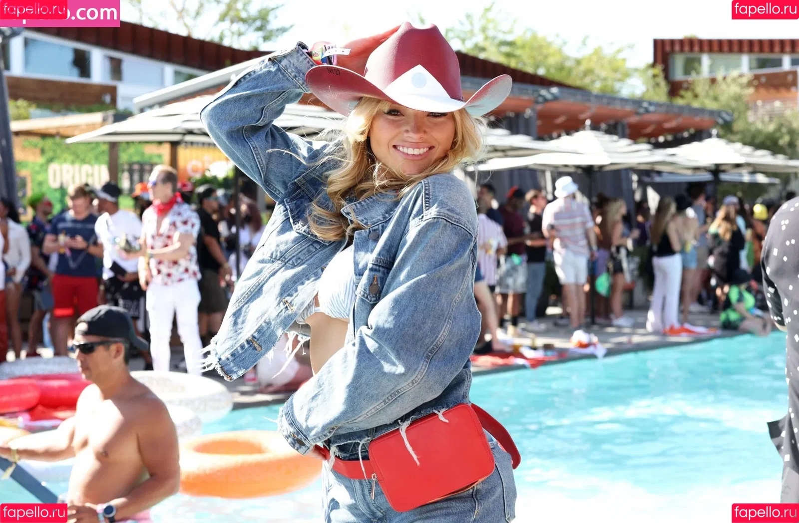 Natalie Alyn Lind Onlyfans Photo Gallery 