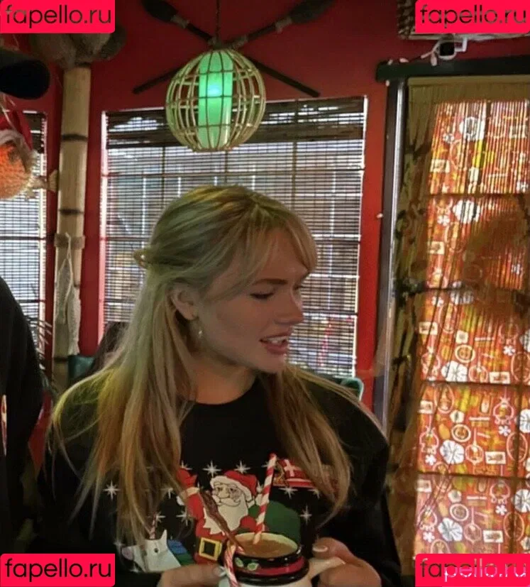 Natalie Alyn Lind Onlyfans Photo Gallery 