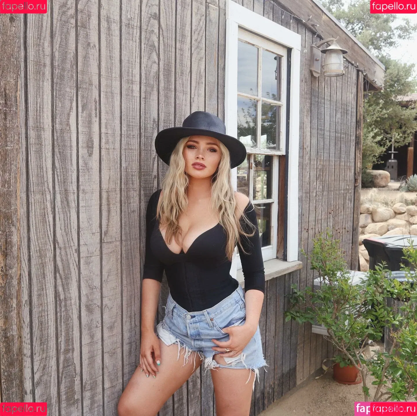 Natalie Alyn Lind Onlyfans Photo Gallery 