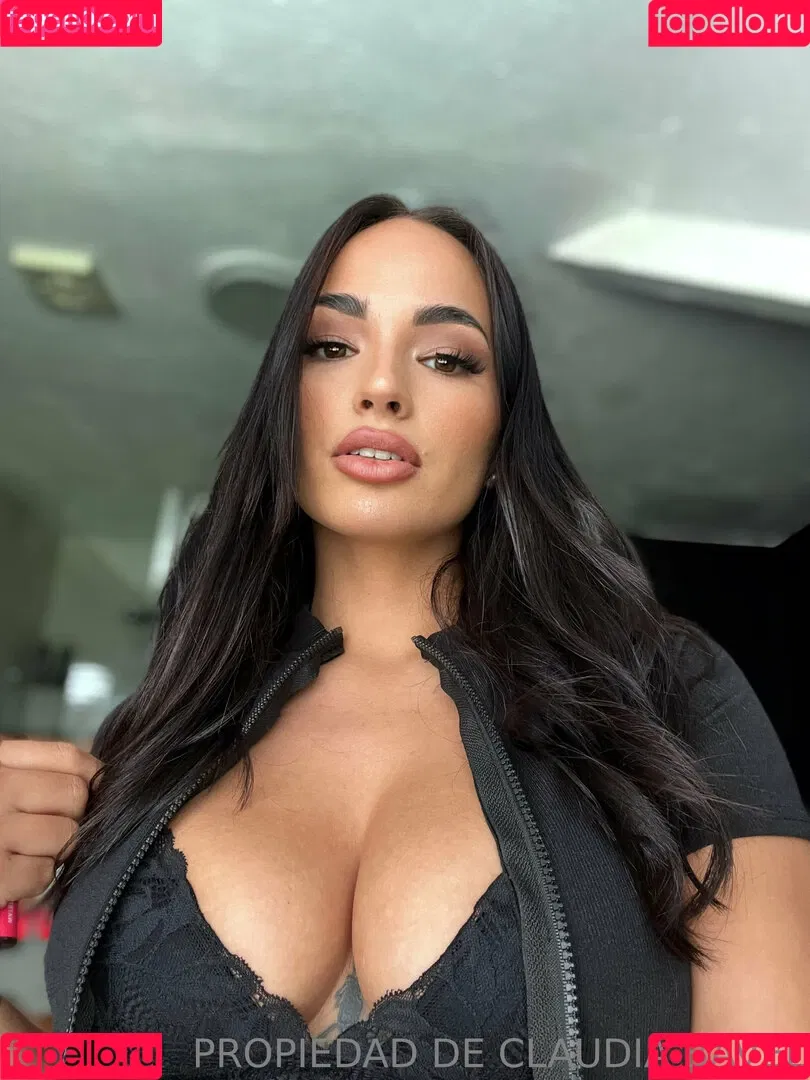 claudiabavel Onlyfans Photo Gallery 