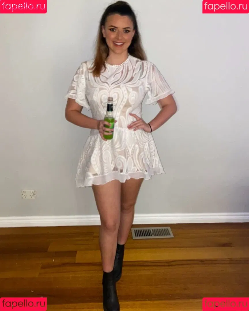 Bec Danaher Onlyfans Photo Gallery 