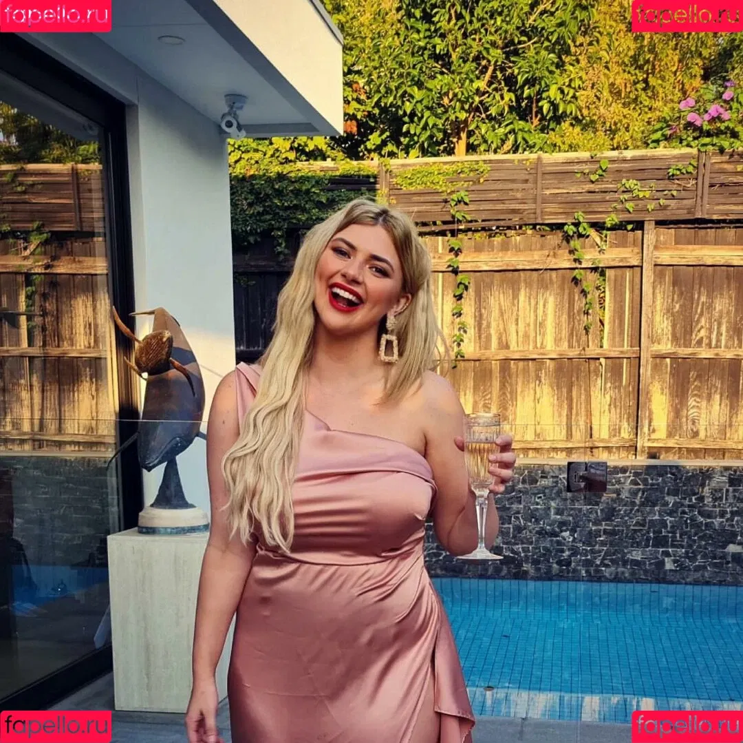Bec Danaher Onlyfans Photo Gallery 